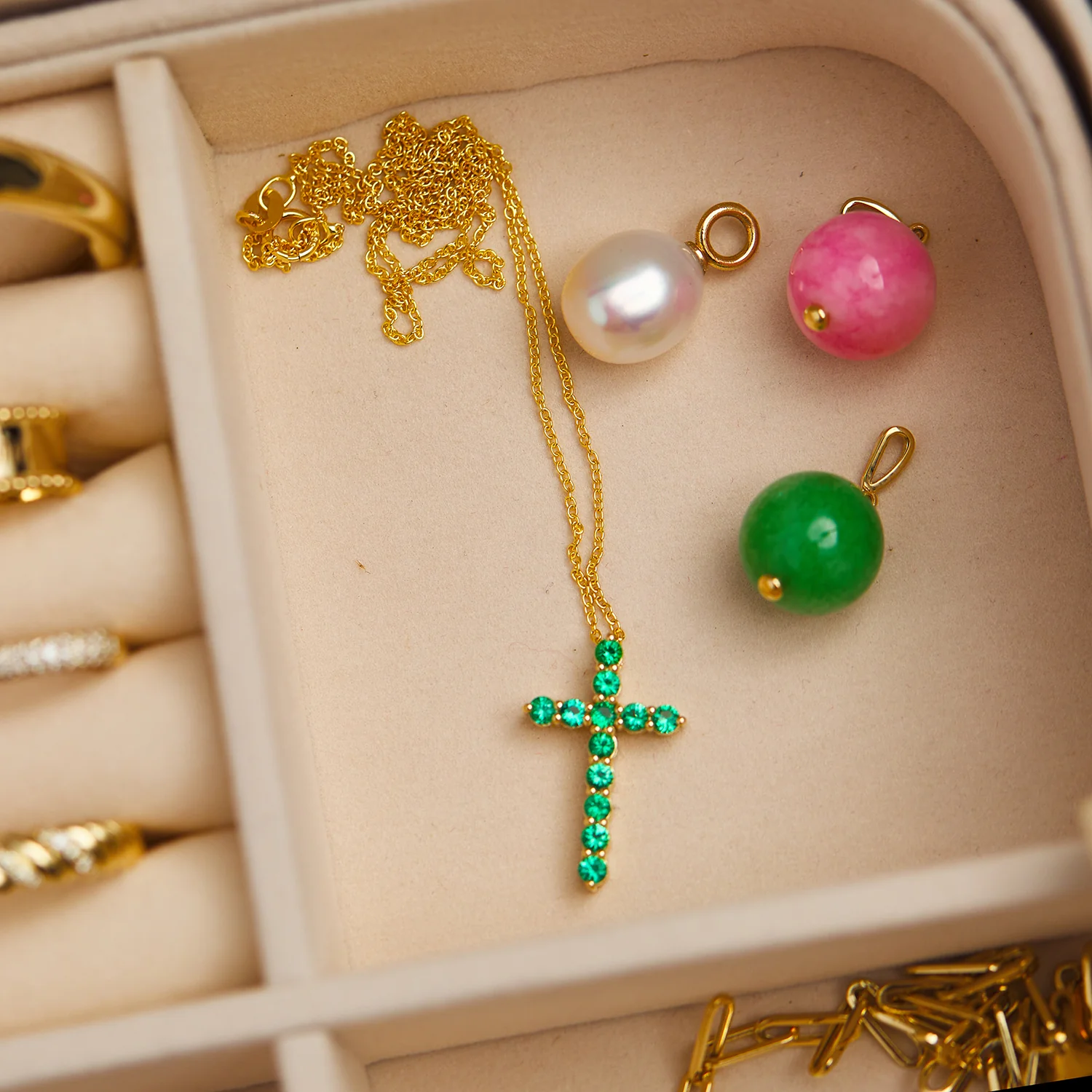 Emerald Cross Necklace - Image 5